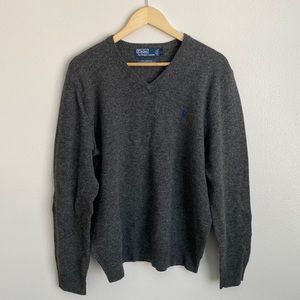 Polo by Ralph Lauren Mens V neck sweater